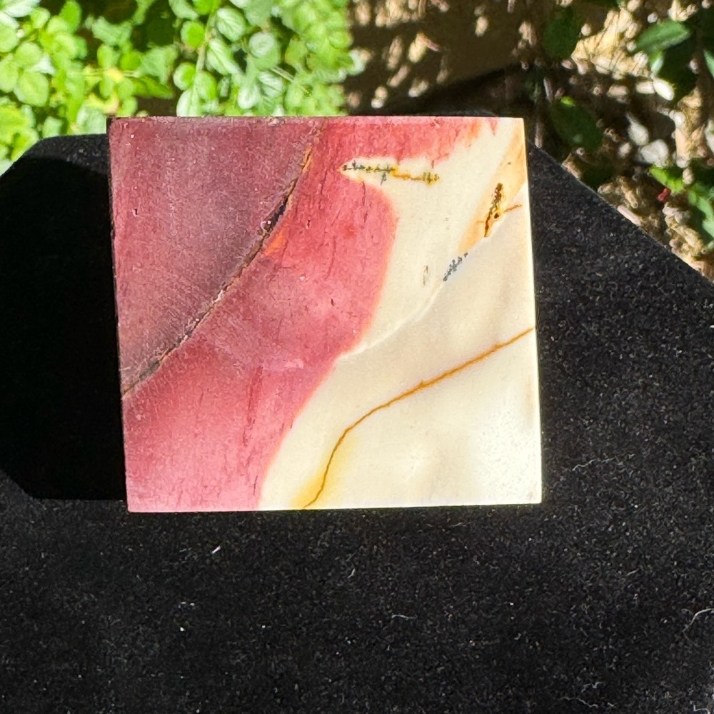 Mookaite Pyramid - Picture 4 of 5